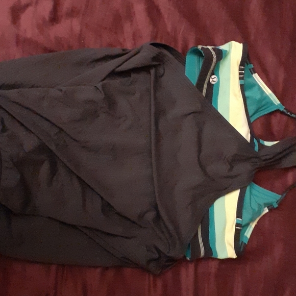 Lululemen workout shirt - Picture 4 of 4